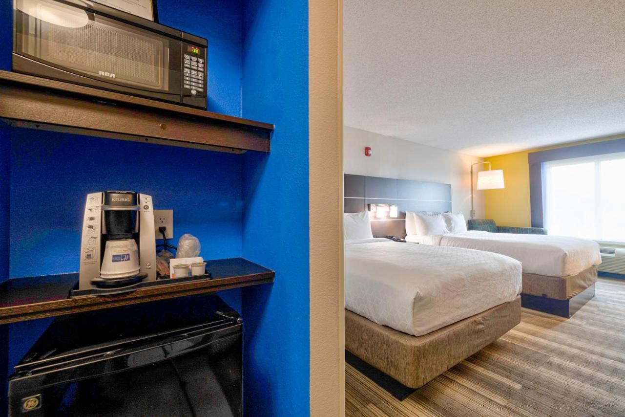 Holiday Inn Express Hotel & Suites Kansas City - Grandview By Ihg Екстериор снимка