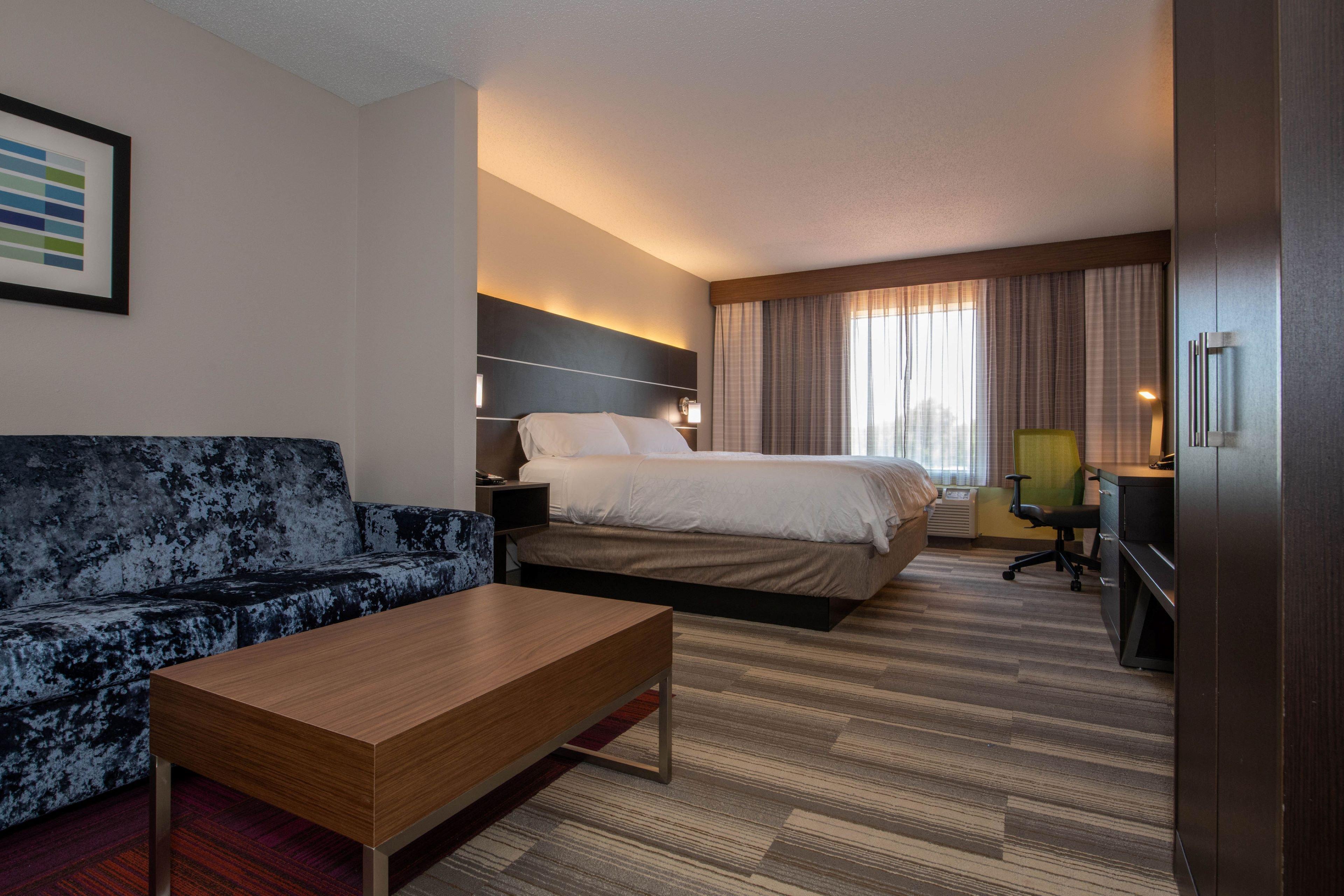 Holiday Inn Express Hotel & Suites Kansas City - Grandview By Ihg Екстериор снимка