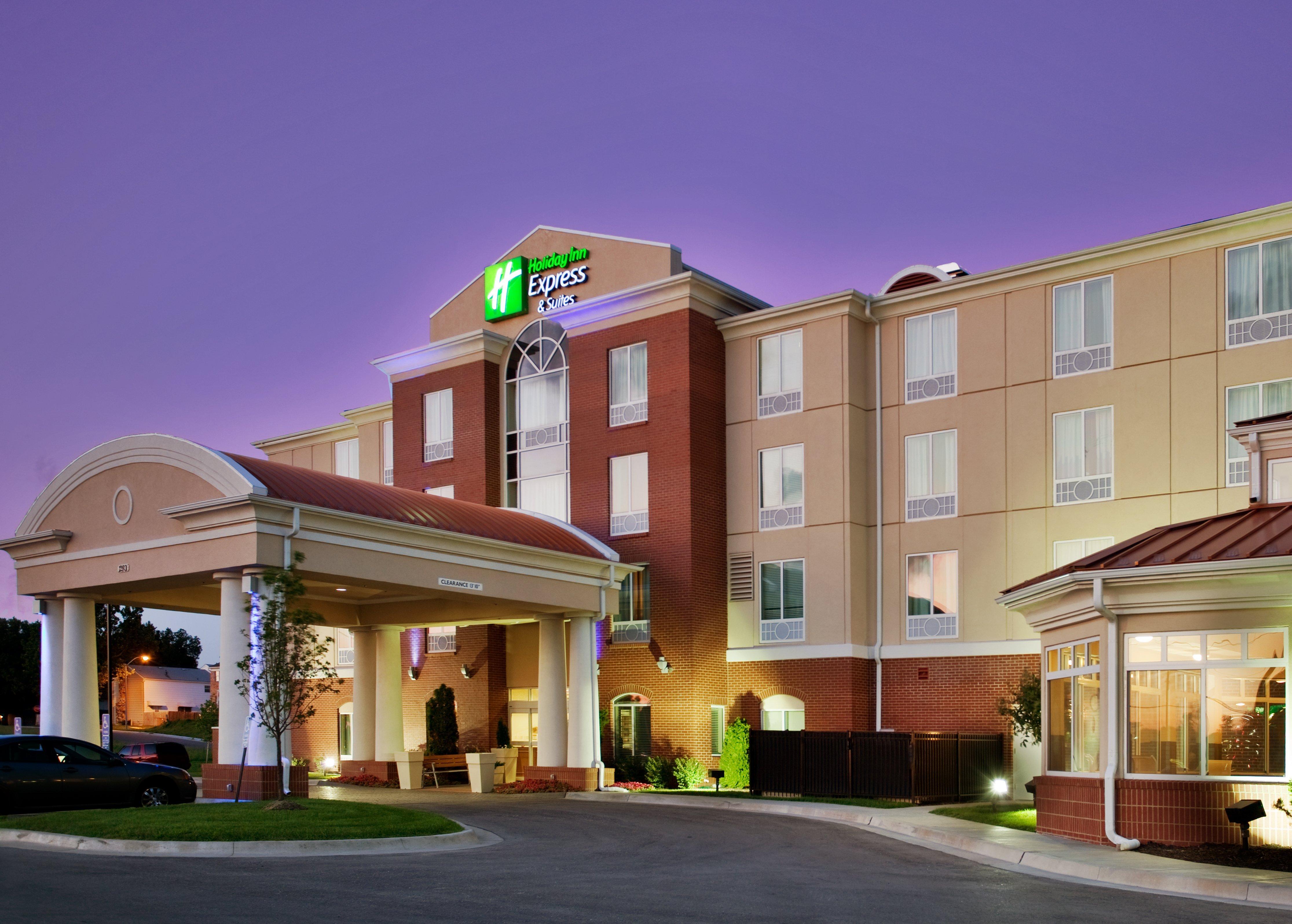 Holiday Inn Express Hotel & Suites Kansas City - Grandview By Ihg Екстериор снимка