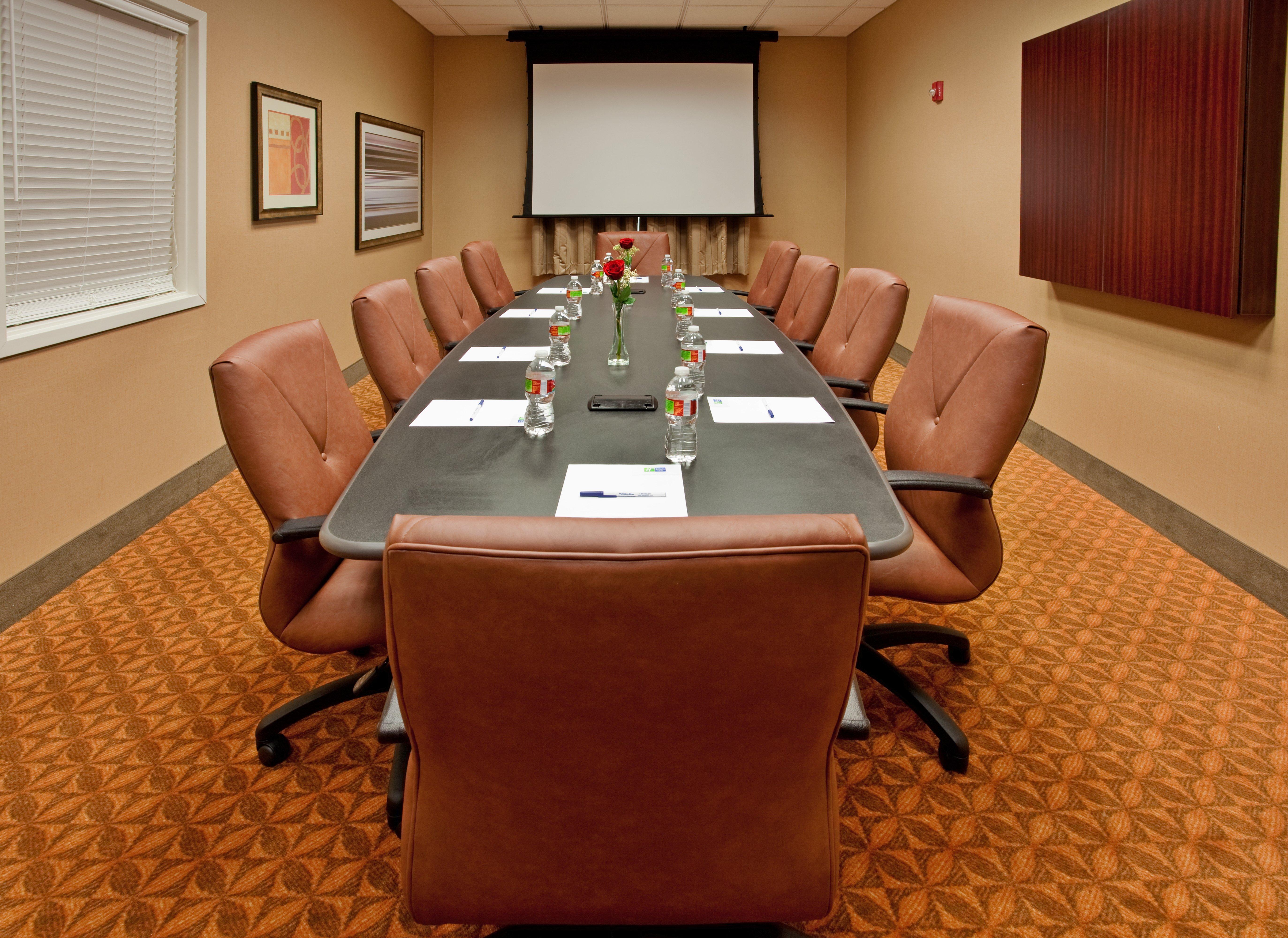 Holiday Inn Express Hotel & Suites Kansas City - Grandview By Ihg Екстериор снимка