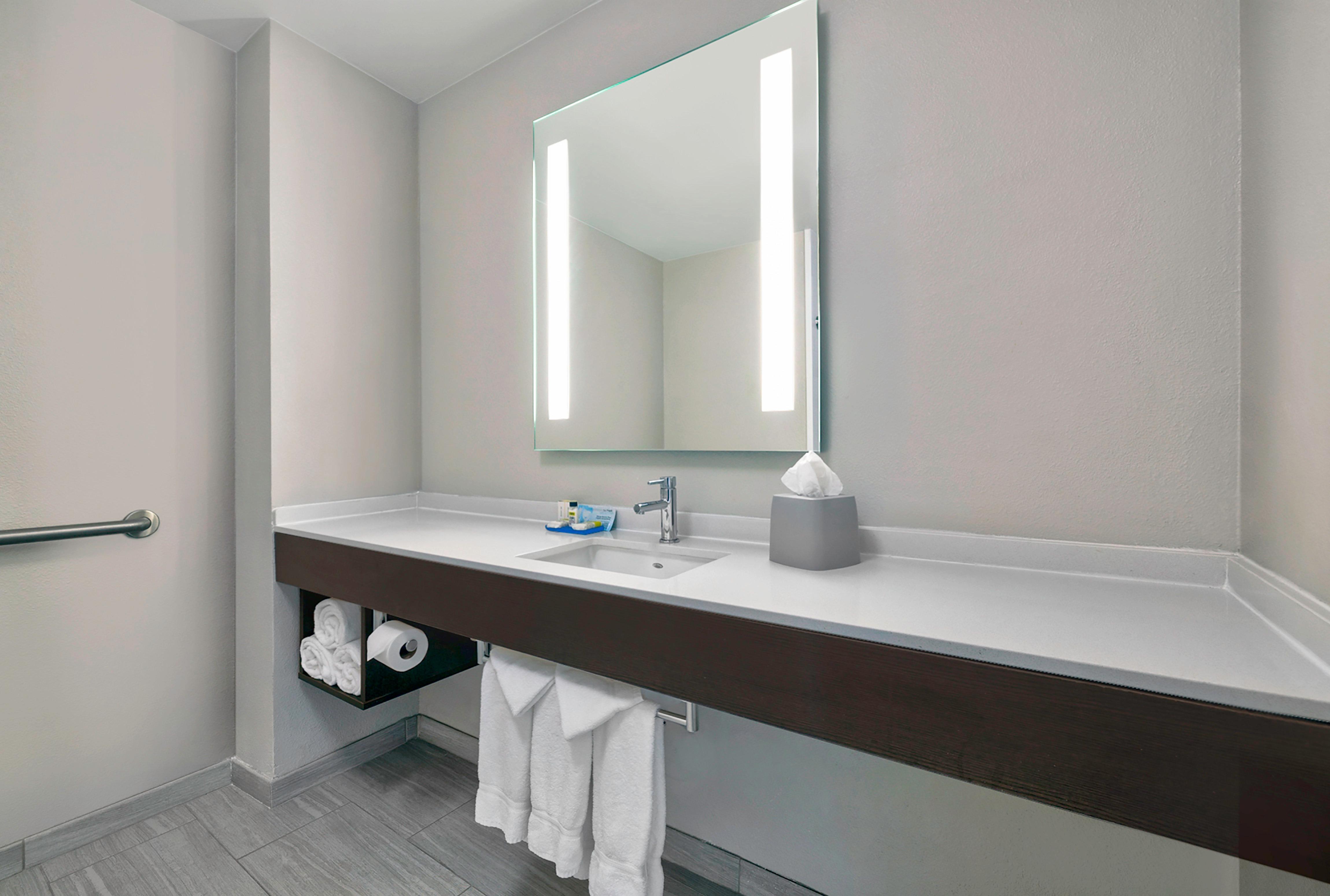 Holiday Inn Express Hotel & Suites Kansas City - Grandview By Ihg Екстериор снимка