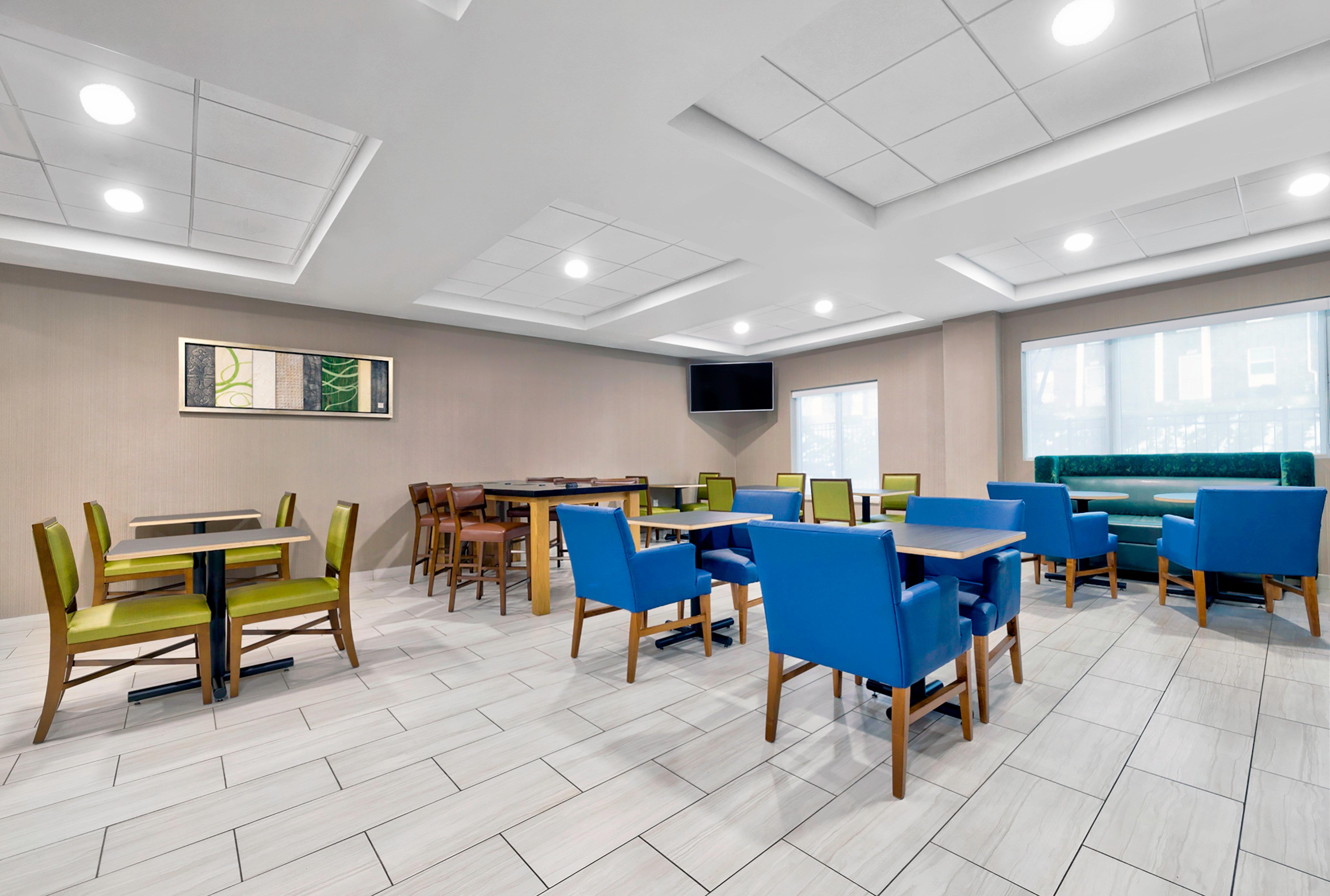 Holiday Inn Express Hotel & Suites Kansas City - Grandview By Ihg Екстериор снимка