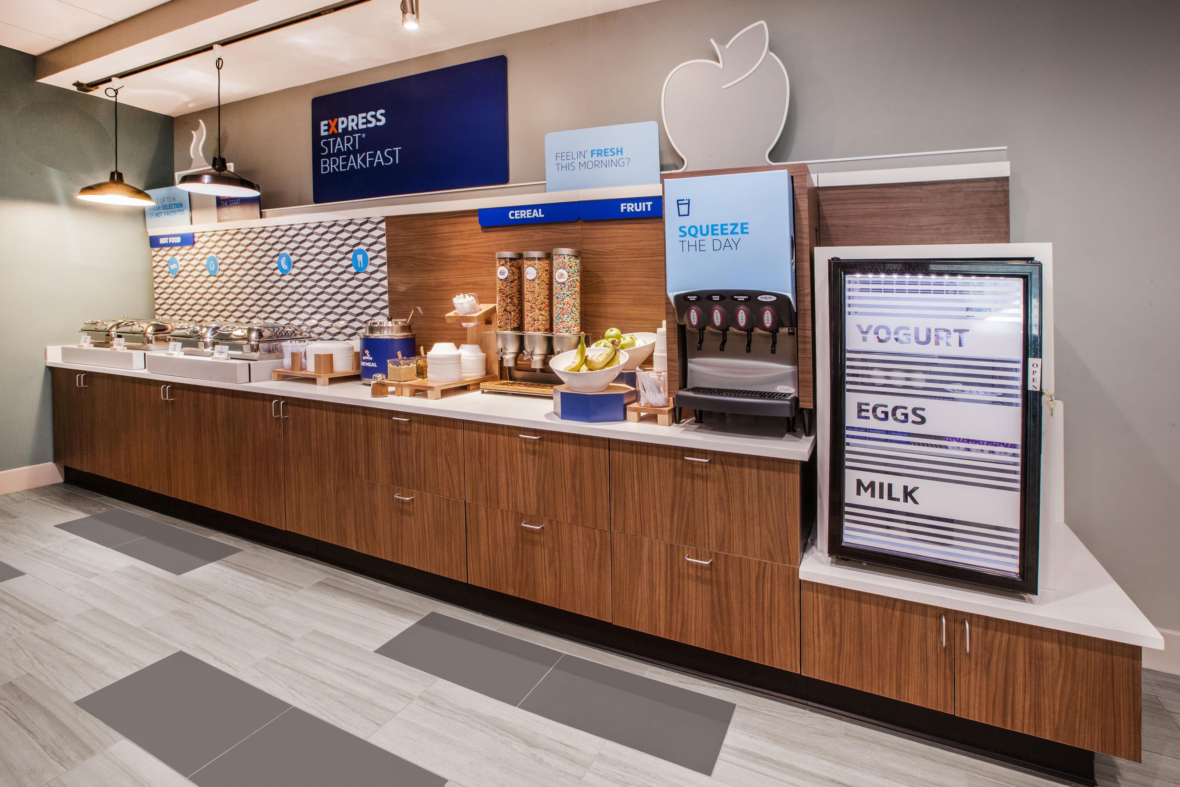 Holiday Inn Express Hotel & Suites Kansas City - Grandview By Ihg Екстериор снимка