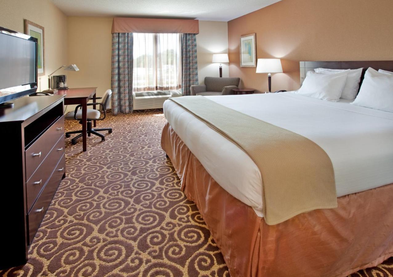 Holiday Inn Express Hotel & Suites Kansas City - Grandview By Ihg Екстериор снимка